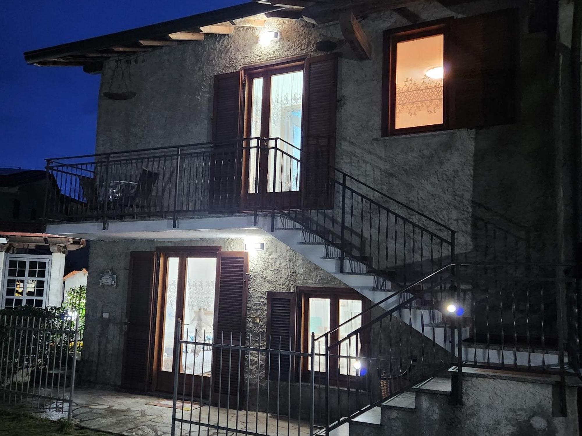 Laura'S Cottage With Lake View, Detached, 5 Kilometers From Varenna Lierna Ngoại thất bức ảnh