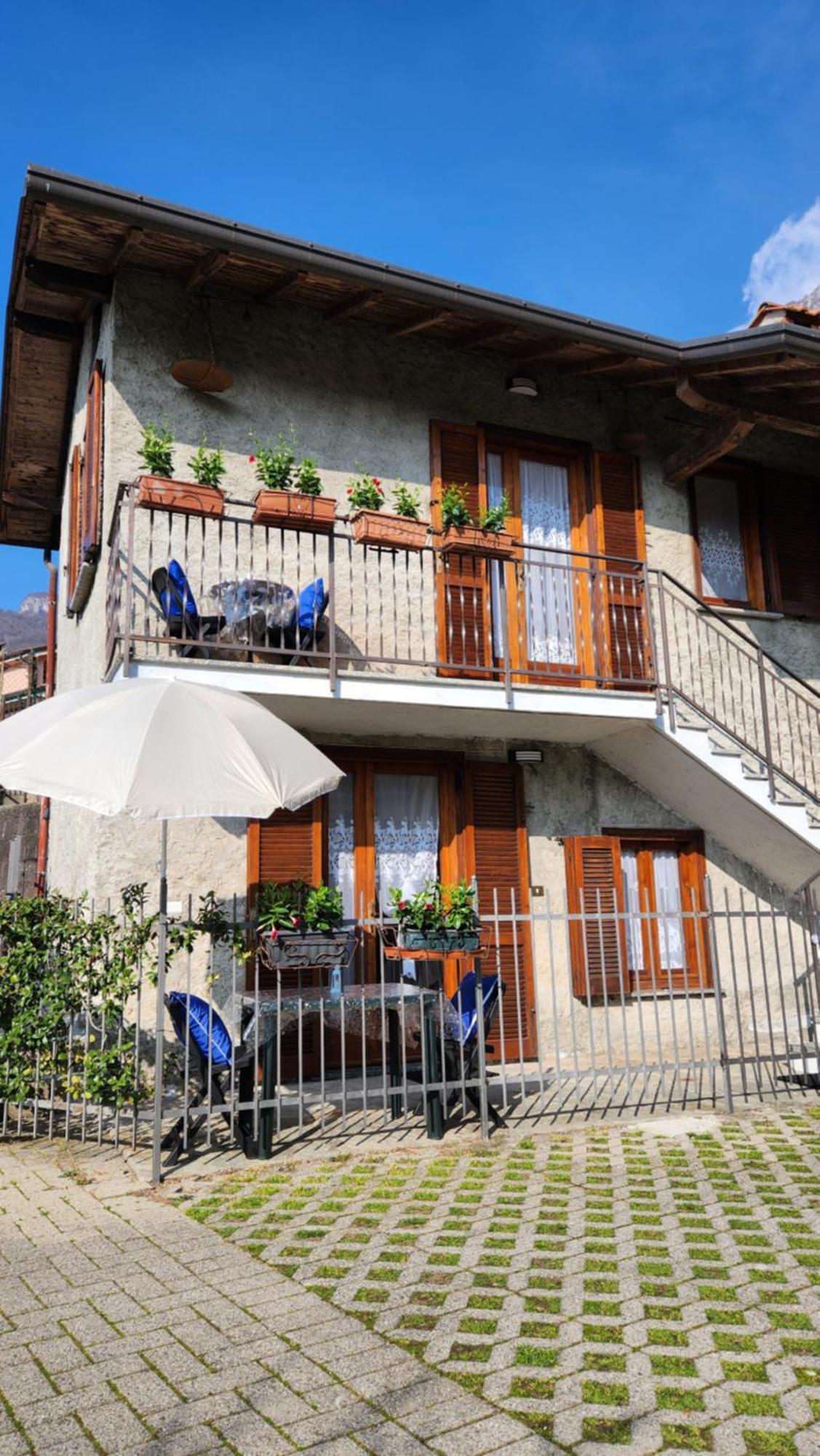 Laura'S Cottage With Lake View, Detached, 5 Kilometers From Varenna Lierna Ngoại thất bức ảnh