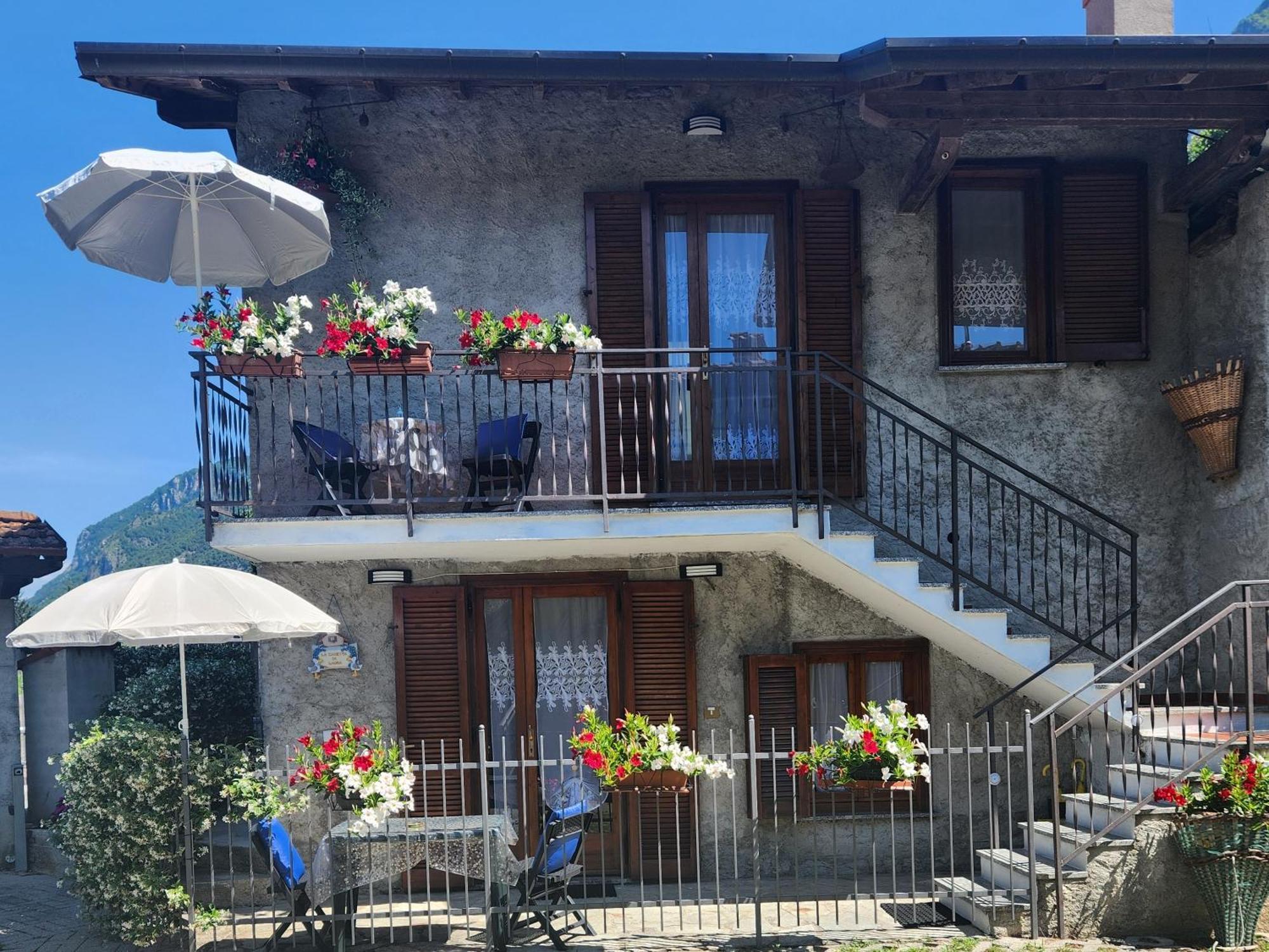 Laura'S Cottage With Lake View, Detached, 5 Kilometers From Varenna Lierna Ngoại thất bức ảnh