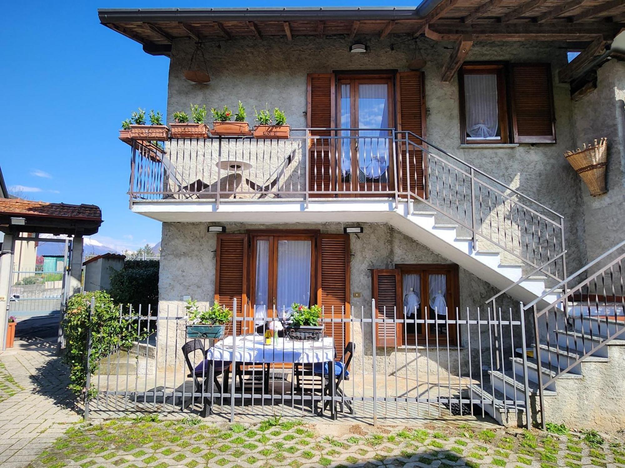 Laura'S Cottage With Lake View, Detached, 5 Kilometers From Varenna Lierna Phòng bức ảnh